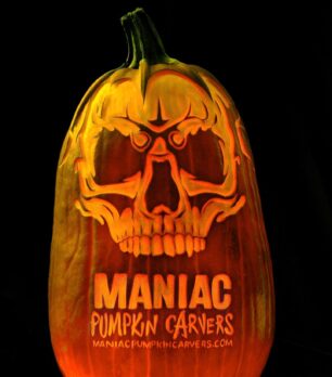 the maniac pumpkin carvers