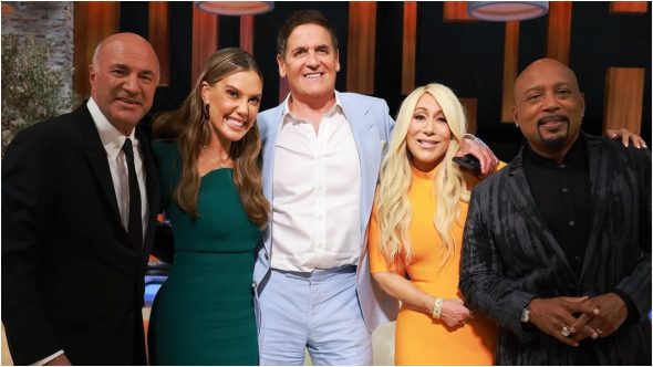 Kendra Scott With Other Investors On Shark Tank